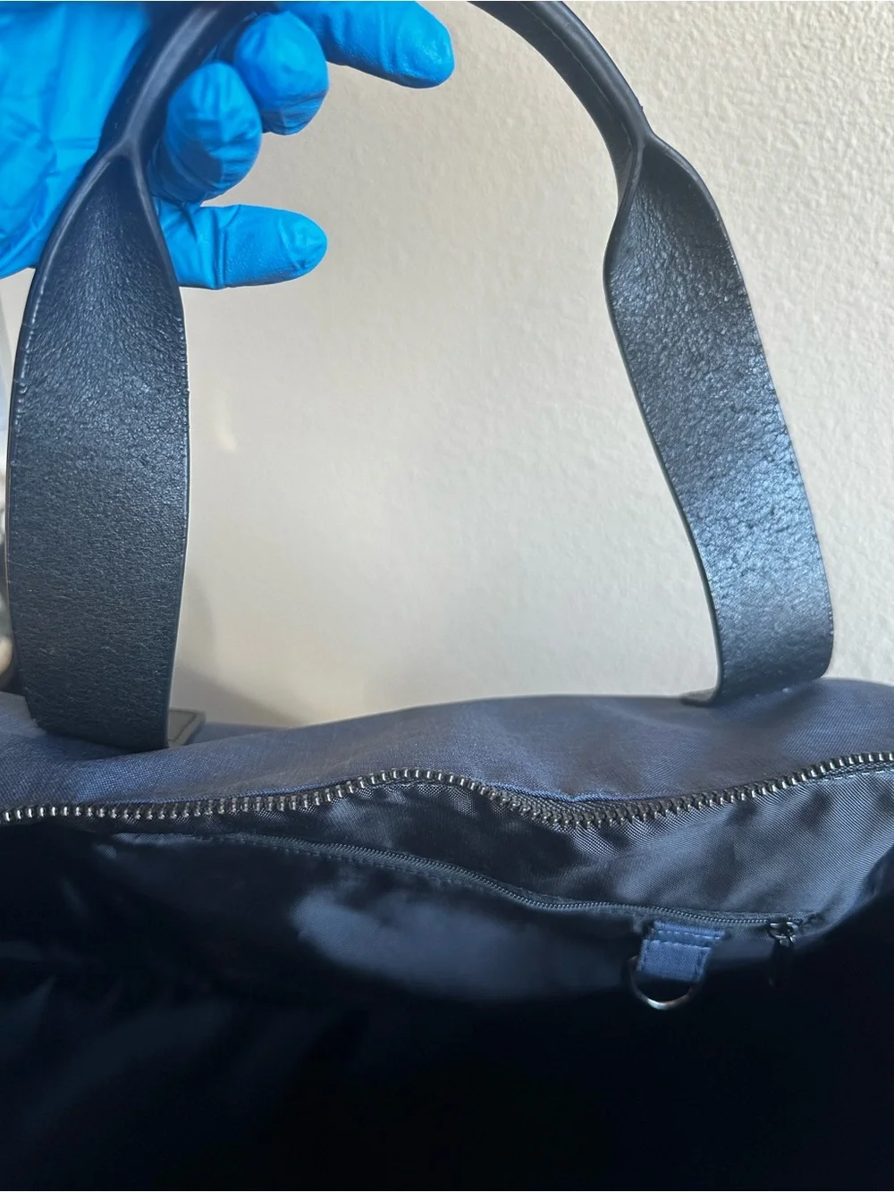 BMW Men's Carry on Crossbody Overnight Weekender Gym Duffel Bag. Rare & Unique.